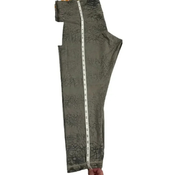 Lululemon Wunder Train HR Tight 25” Dye Size 20 - Picture 12 of 14